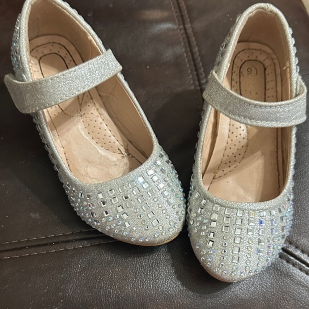 Sparkly Silver Kids Mary Jane Shoes silver bead glitter heel